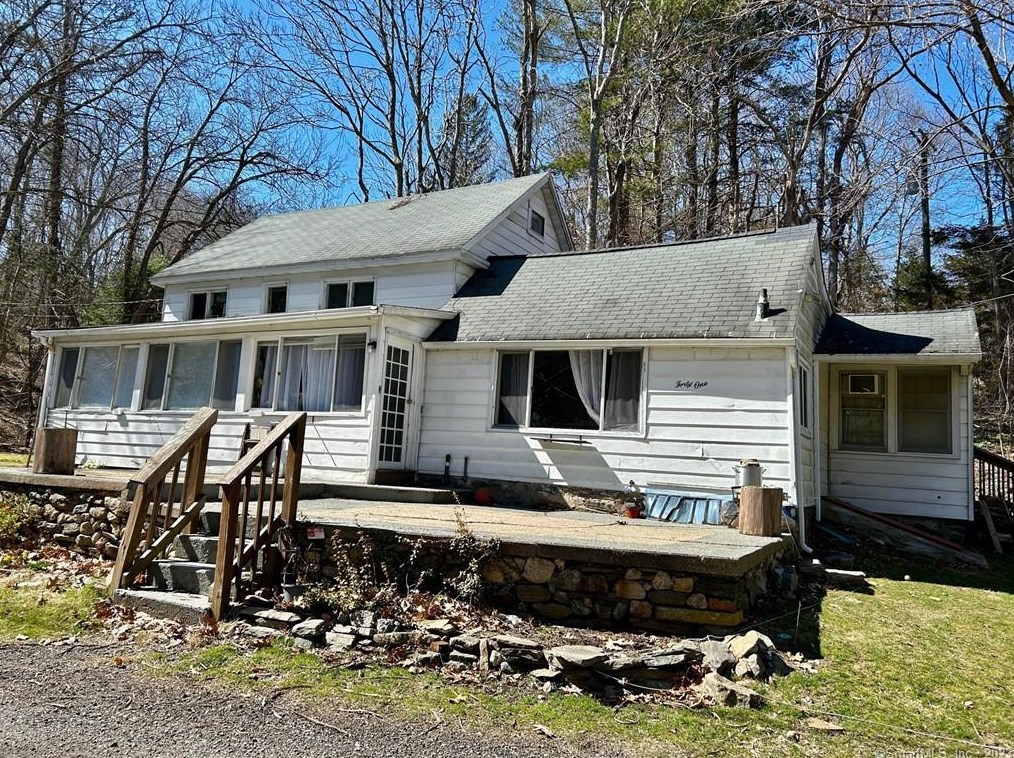 43 Straits Rd, Chester, CT 06412