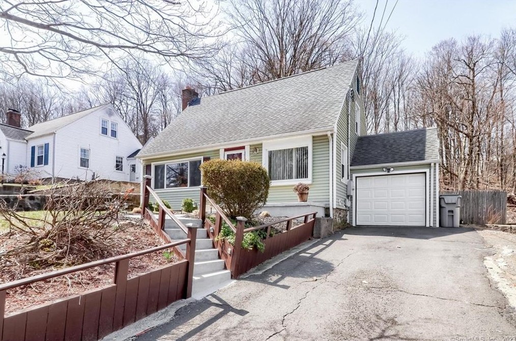 30 Page Ave, Bristol, CT 06010