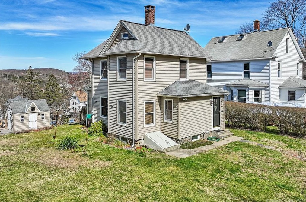589 High St, Union City, CT 06770