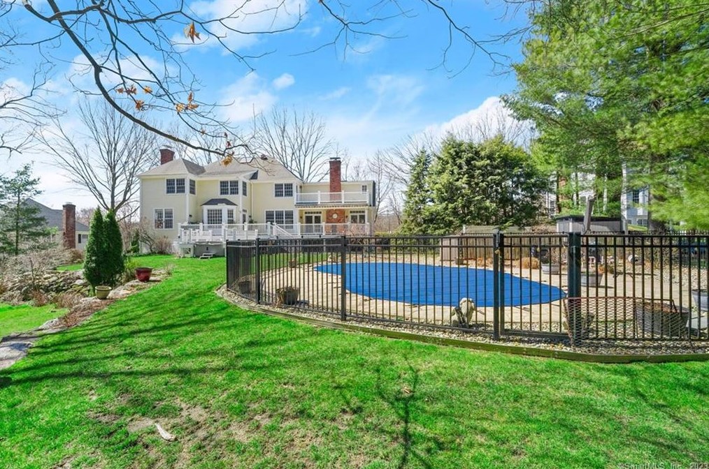 56 Twin Pond Ln, New Canaan, CT 06840