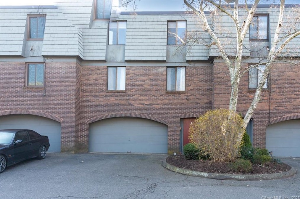 11 Trolley Crossing Ln #11, Middletown, CT 06457