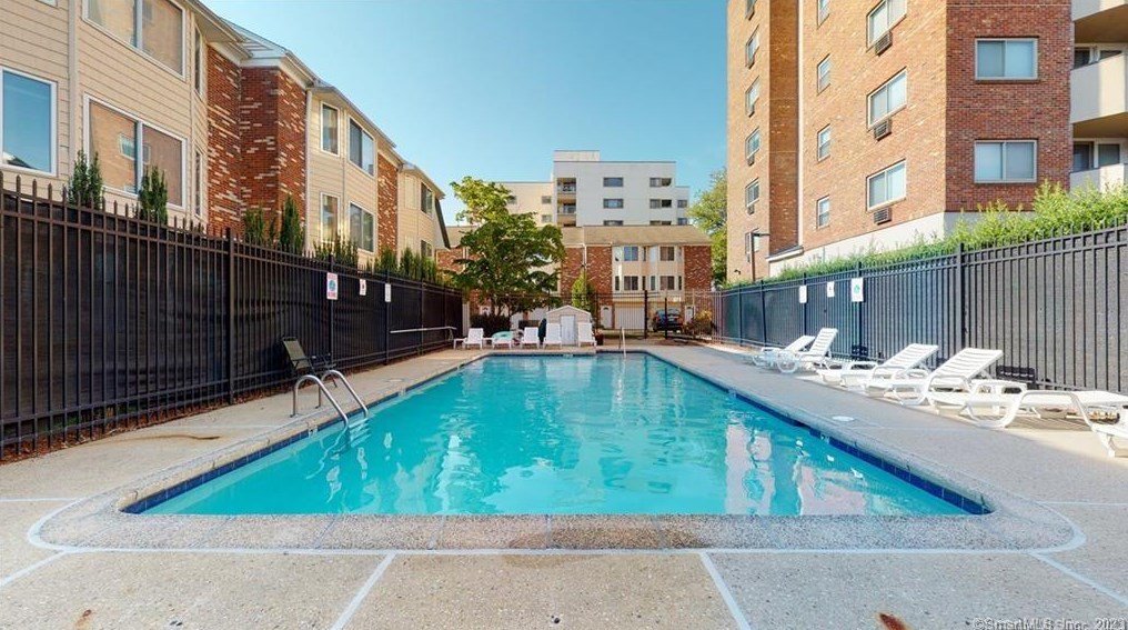 1611 Washington Blvd #8, Stamford, CT 06902