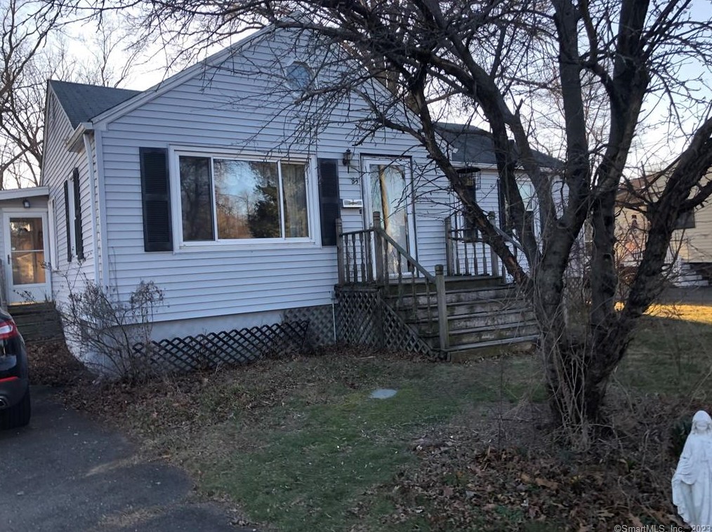 83 Ruby Rd, New Haven, CT 06516 exterior
