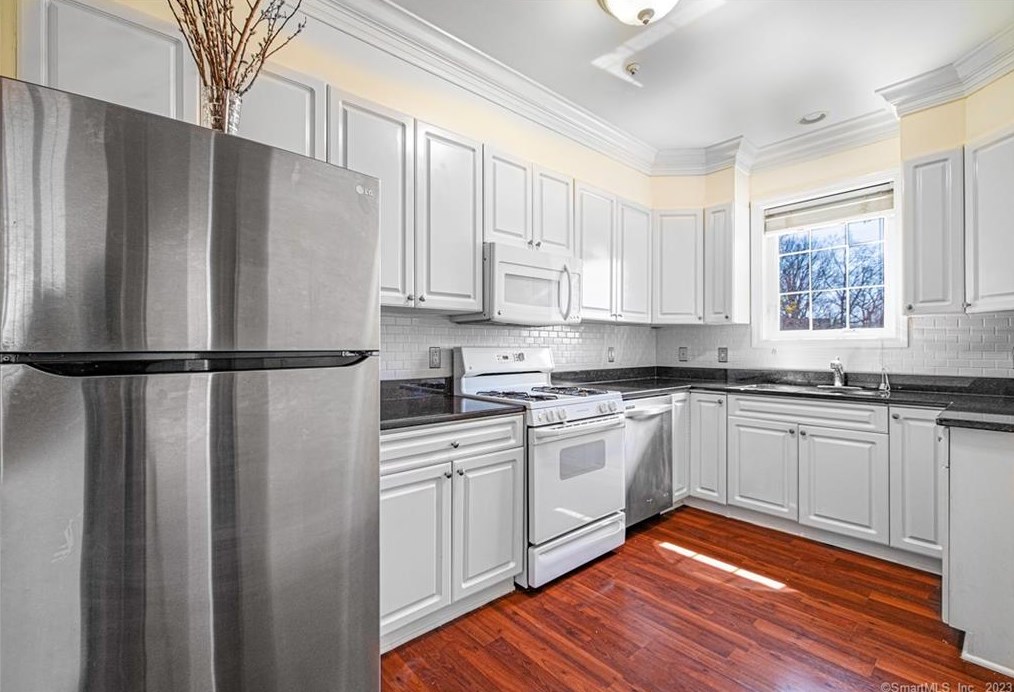 105 Richards Ave #1305, Norwalk, CT 06854