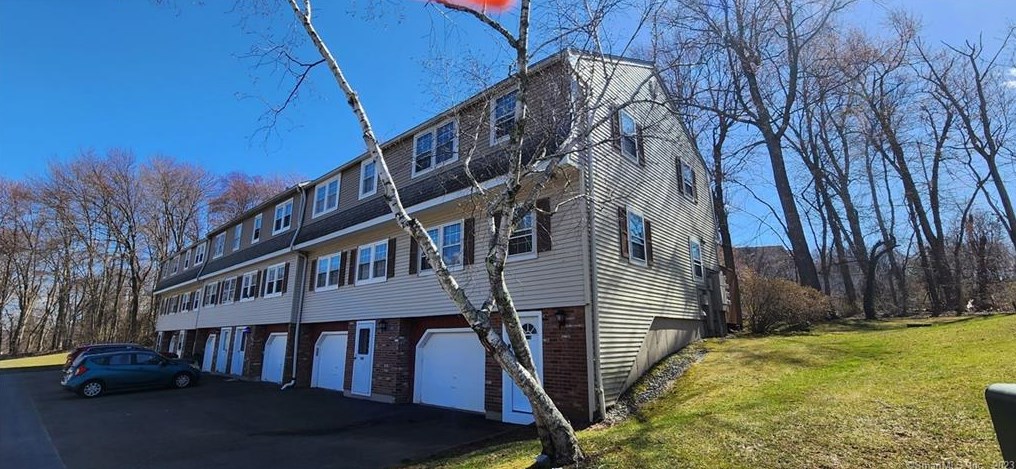161 Cynthia Ln #apt C6, Middletown, CT 06457