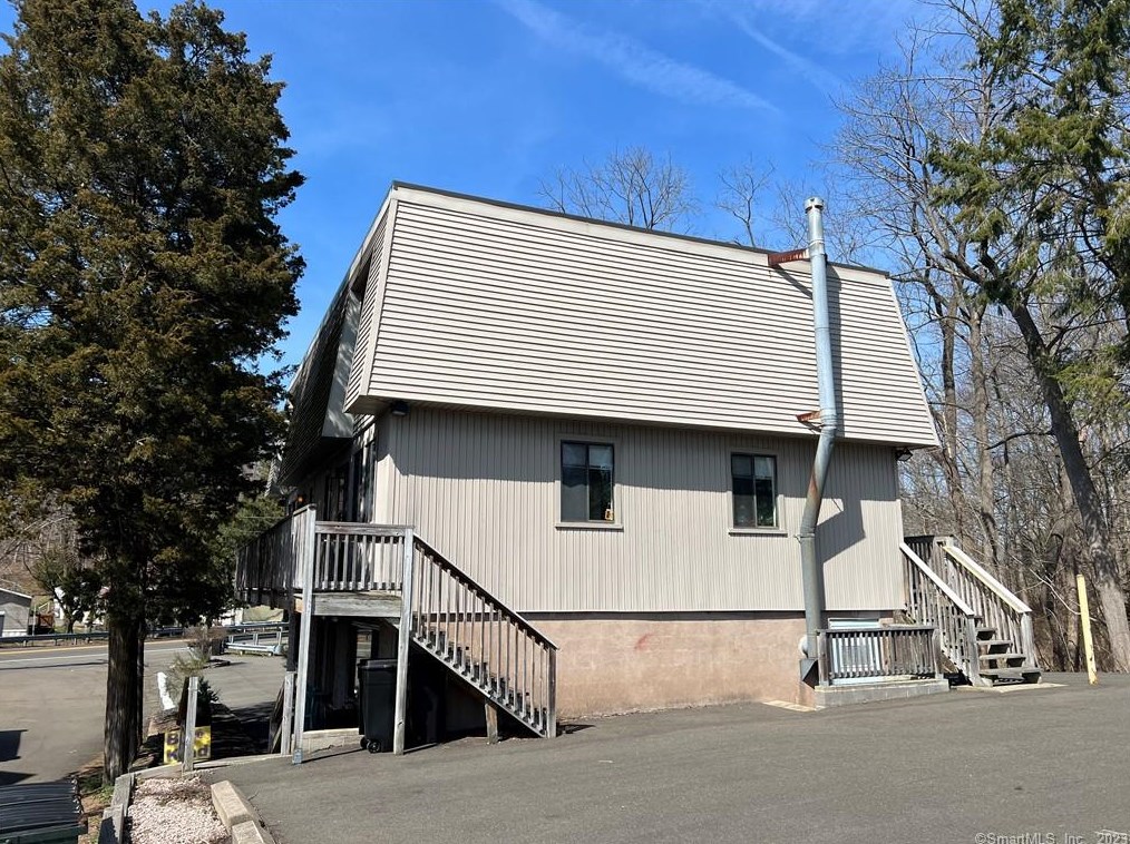 25 N Main St #3, Branford, CT 06405
