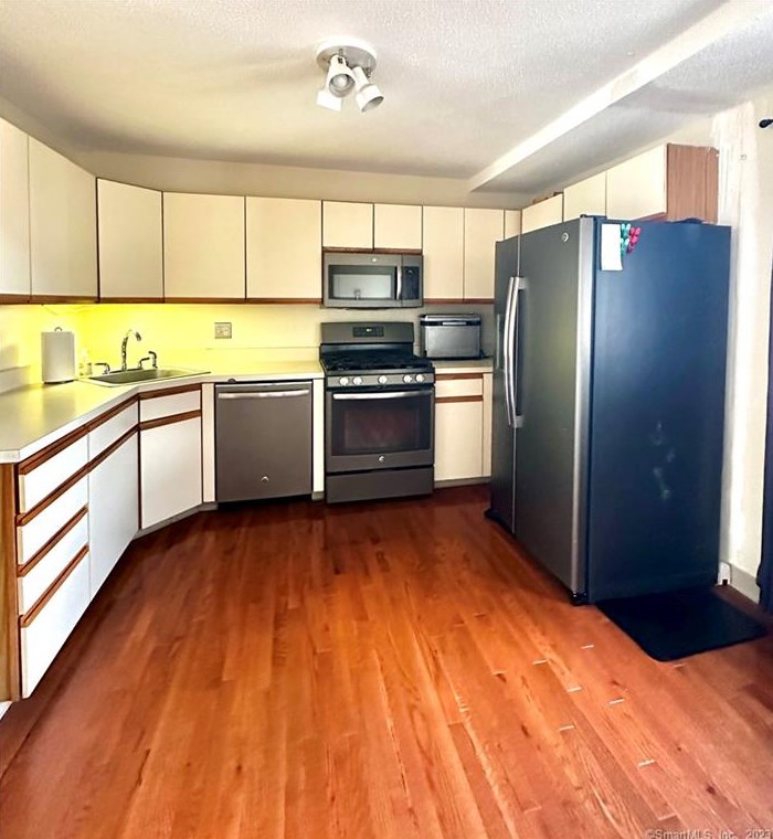 1007 Mill Pond #1007, Wapping, CT 06074