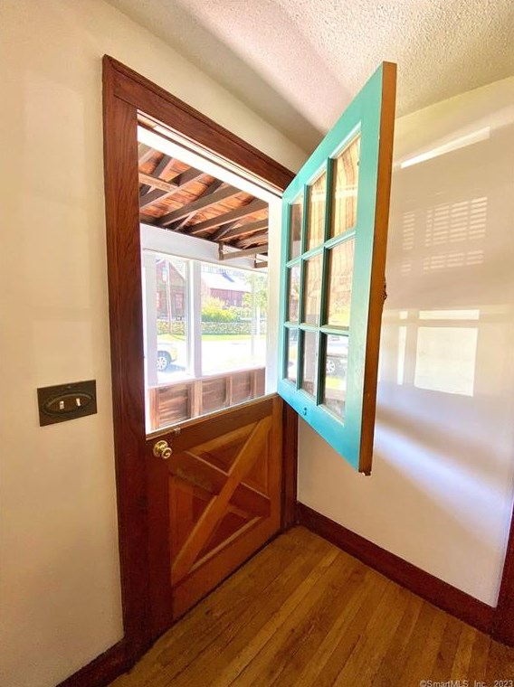 164 Packer Rd, Mystic CT  06355-1100 exterior