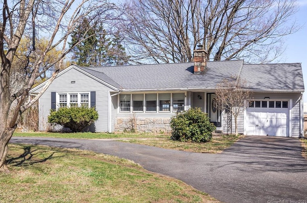 510 Wolcott St, Bristol, CT 06010
