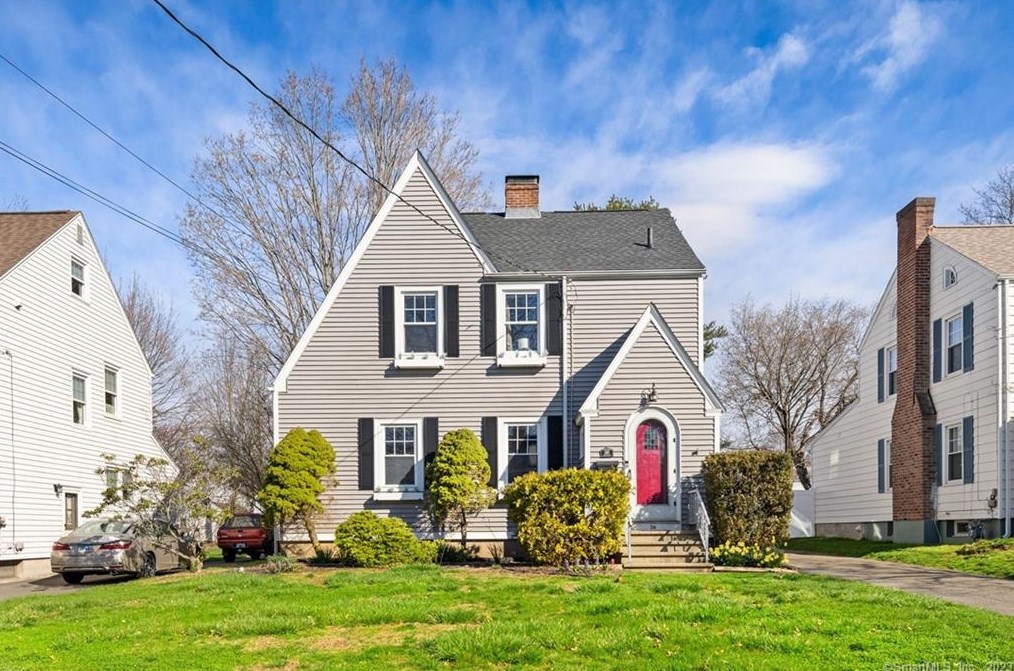 36 Dartmouth Ave, Hartford CT  06110-1209 exterior