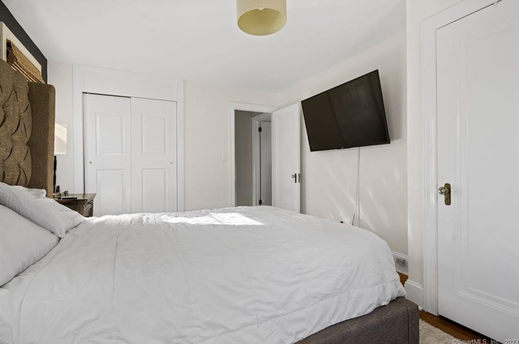 36 Dartmouth Ave, Hartford CT  06110-1209 exterior