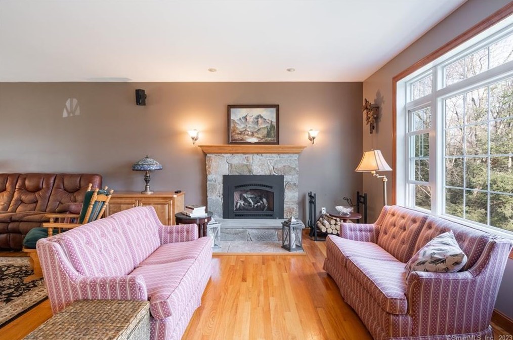 44 Ratlum Mountain Rd, Winsted CT  06063-1807 exterior