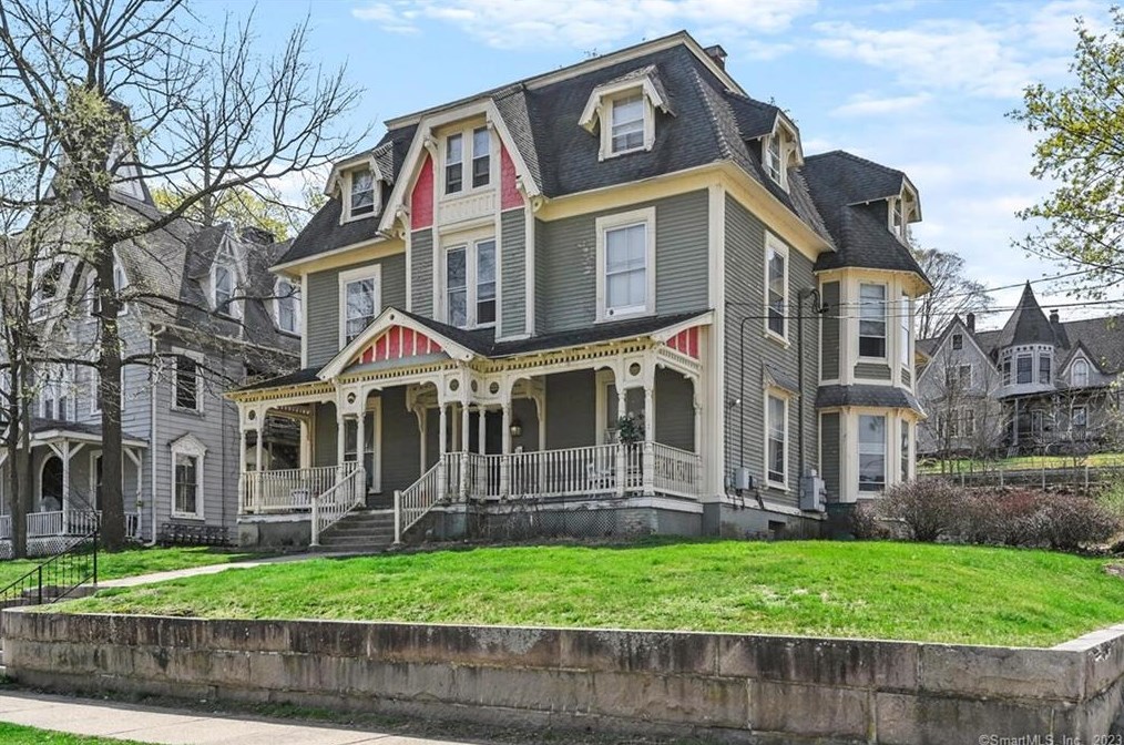 221 Broadway, Norwich, CT 06360