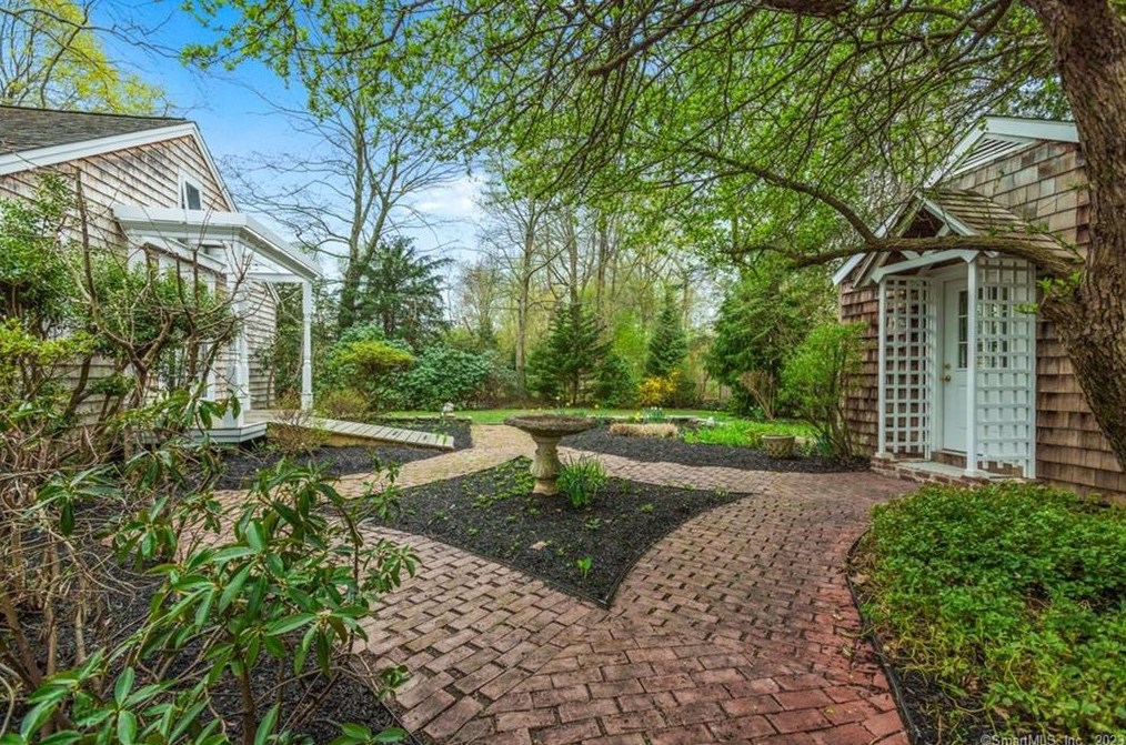 3 Ball Ln, Lyme, CT 06371