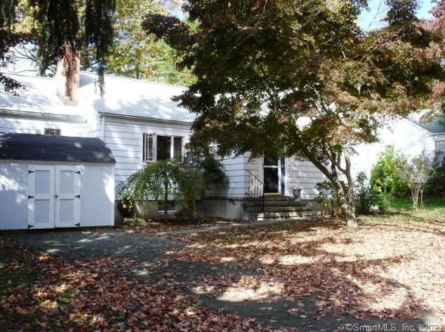 60 Wellner Dr, Fairfield CT  06825-1141 exterior