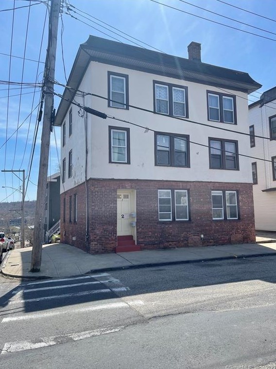2 3rd St #1, Derby, CT 06418