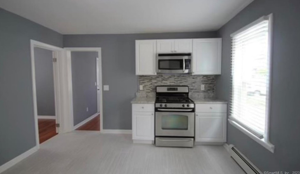 809 Brewster St, Bridgeport, CT 06605