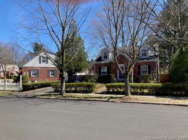 172 Oberlin Rd, New-Haven, CT 06514 exterior
