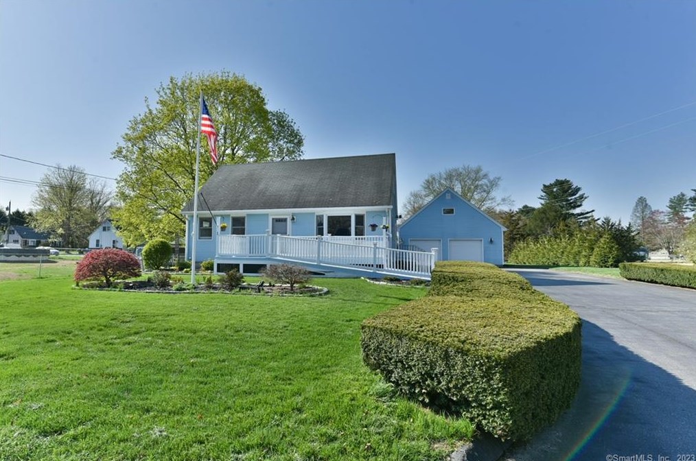 1 James St, Plainfield, CT 06374 exterior