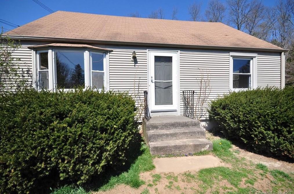 6 Orchard Hill, Granby, CT 06035
