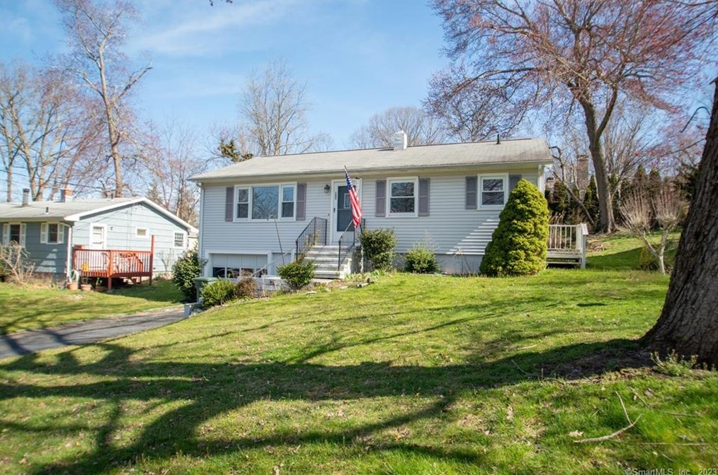 105 Midwood, Milford, CT 06460