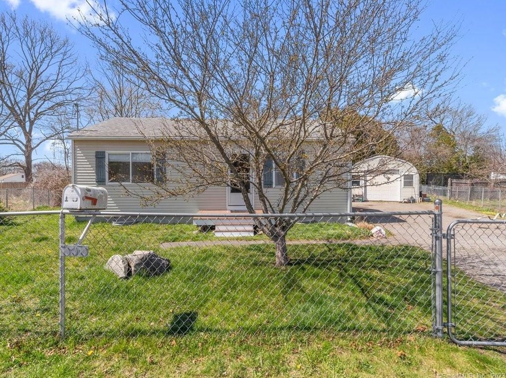 10 Denver Ct, Groton, CT 06340