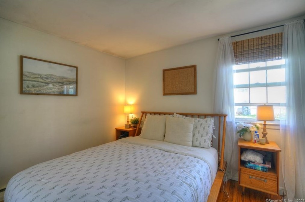 47 Noank Ledyard Rd, Mystic CT  06355-1615 exterior