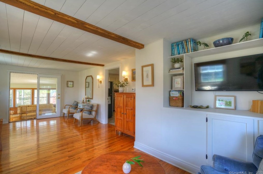 47 Noank Ledyard Rd, Mystic CT  06355-1615 exterior