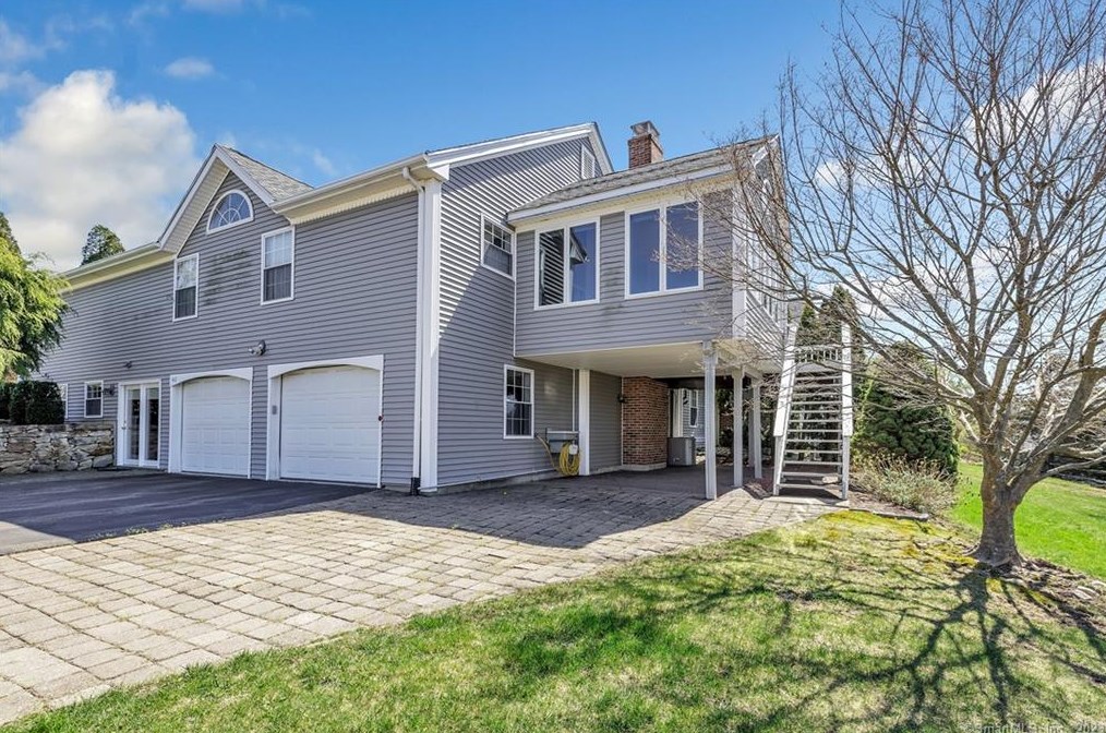 462 Fisher Ct #462, Huntington, CT 06484