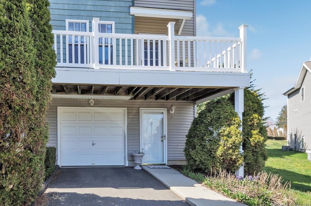 7 Miranda #7, Stratford, CT 06615