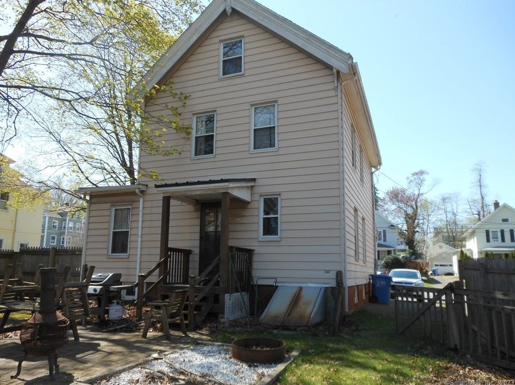 50 Spring St, Meriden, CT 06451