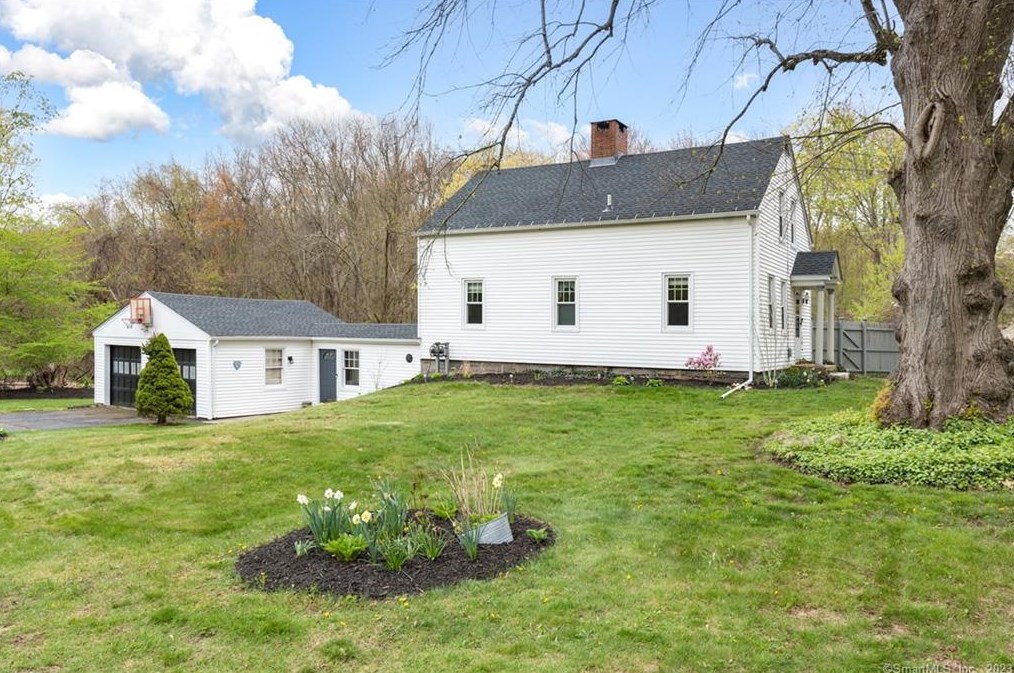 530 Killingworth Rd, Higganum, CT 06441