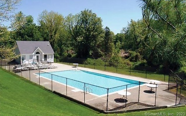 18 Mckeon Pl, Ridgefield, CT 06877