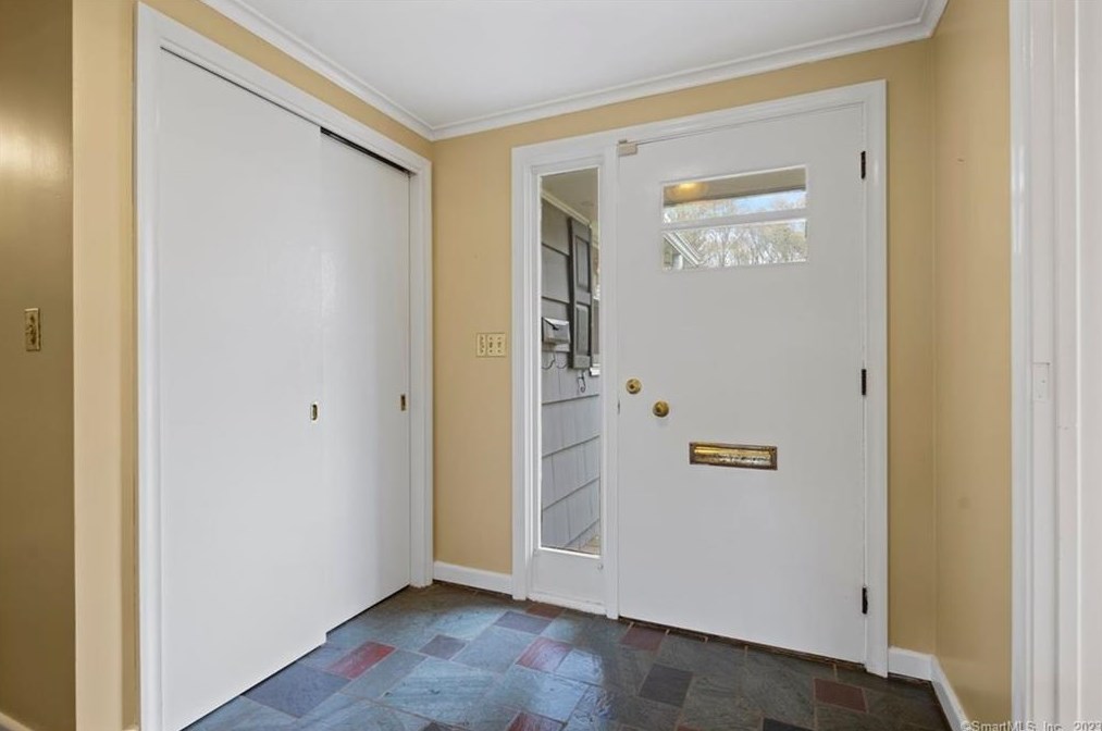 29 Ranger Ln, Hartford, CT 06117-3040