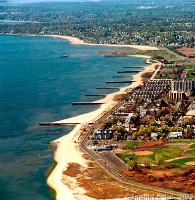 69 Savin Park #69, New Haven, CT 06516