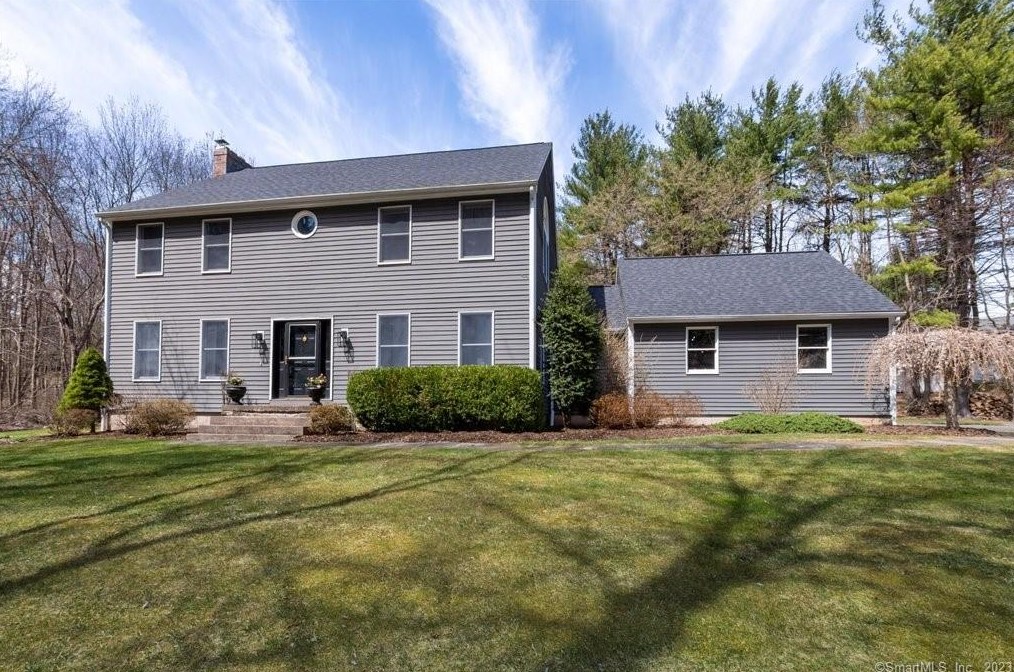 7 Fox Den Rd, Simsbury, CT 06092