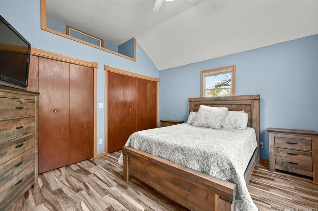 11 Pumpkin Hill Ln, Northville CT  06776-4622 exterior