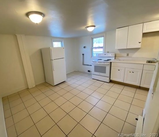 440 Main St, Upper Stepney, CT 06468
