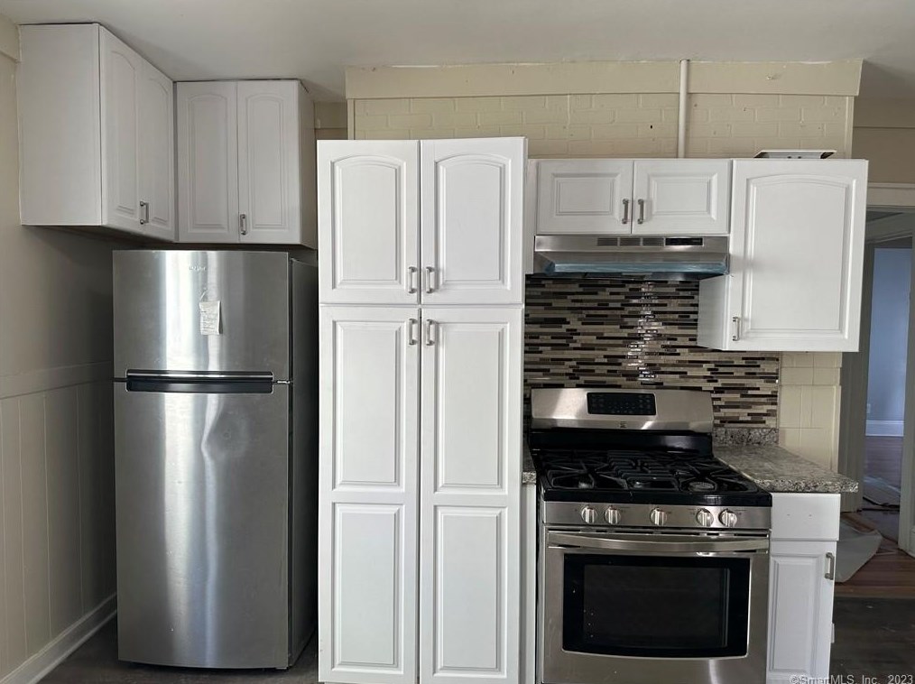 129 Enfield St #1, Hartford, CT 06112
