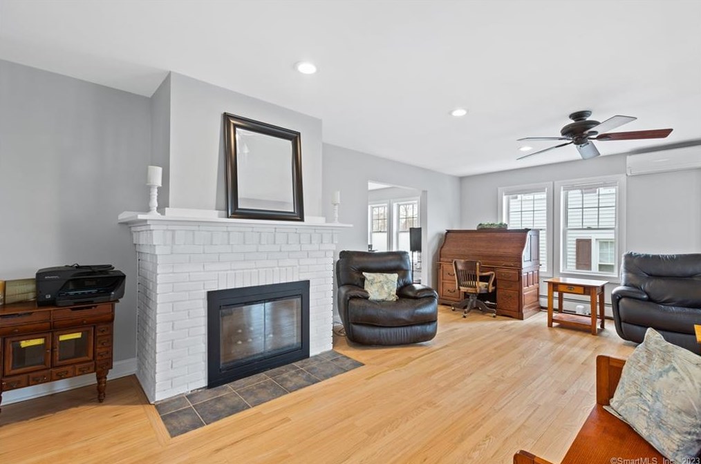 105 Ivy St, New Haven, CT 06516