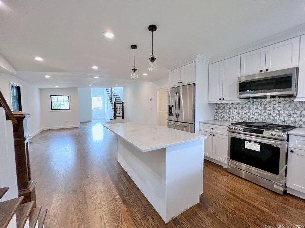 80 Rippowam Rd, Stamford, CT 06902