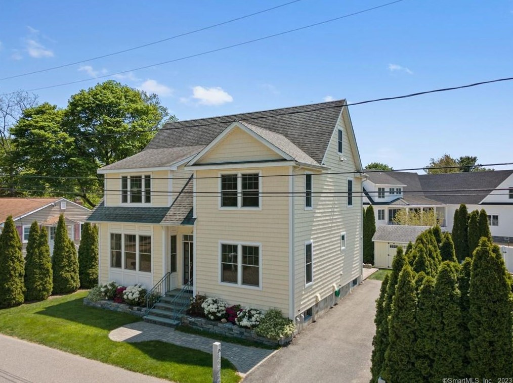 51 Perigee Ln, Westbrook, CT 06498