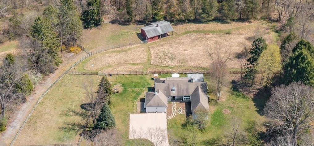 80 Flanders, Woodbury, CT 06798