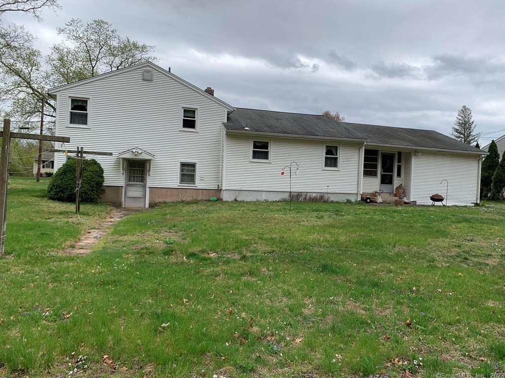 2066 Hartford Tpke, North Haven, CT 06473