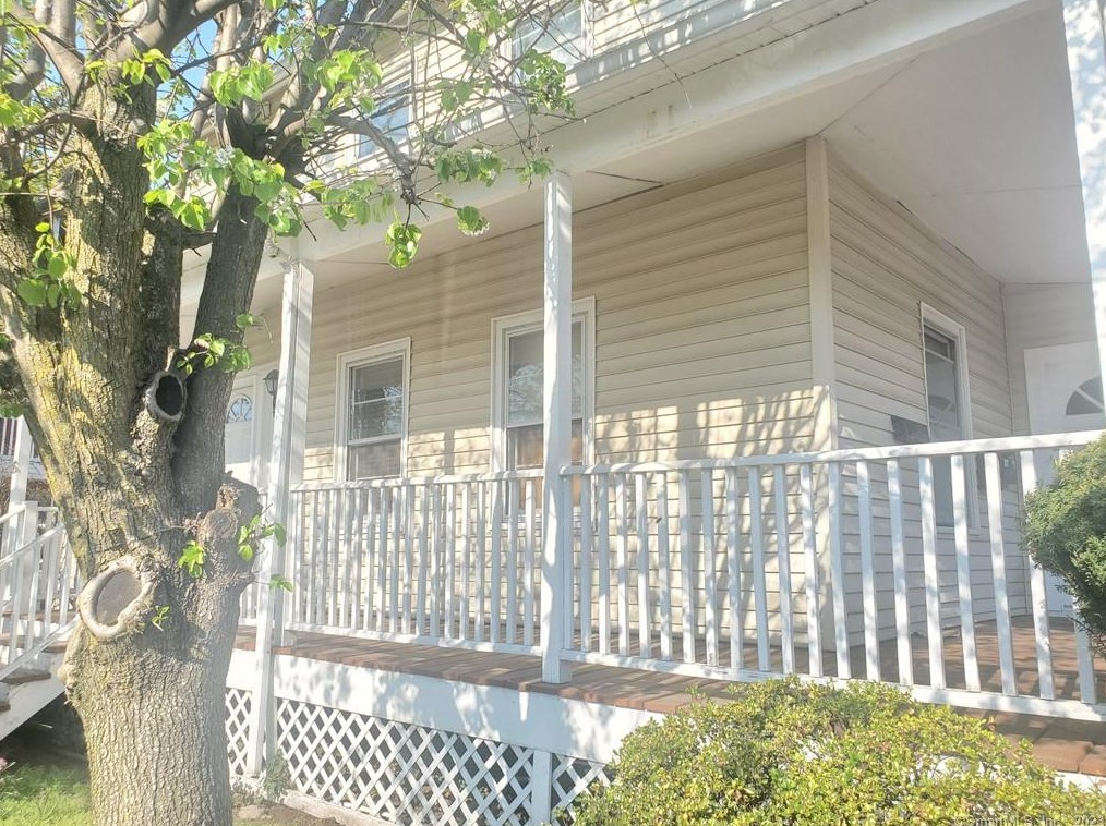 6 Soundview Ave, Stamford, CT 06902
