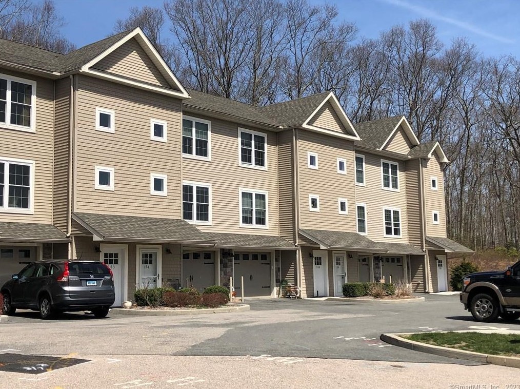 64 Scotch Cap #154, Quaker Hill, CT 06375