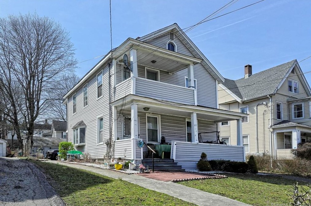 69 1/2 Franklin St, Ansonia, CT 06401