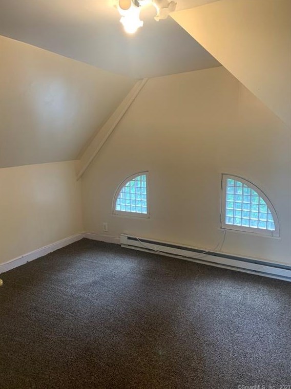 150 Myrtle St #3rd Flr, Huntington, CT 06484