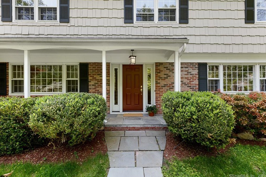 3 Hooper Rd, Westport, CT 06880 exterior