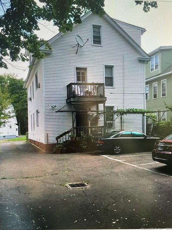 136 Circular Ave Fl 2, New Haven, CT